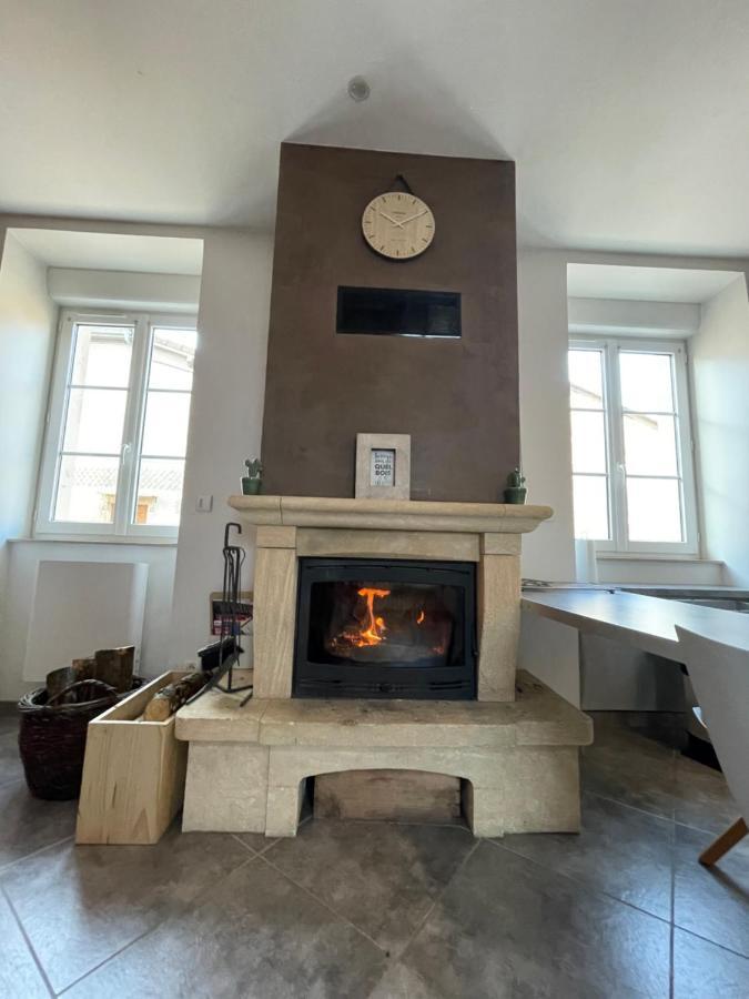 Gite De La Grenouillette Saint-Maurice-de-Satonnay Eksteriør billede